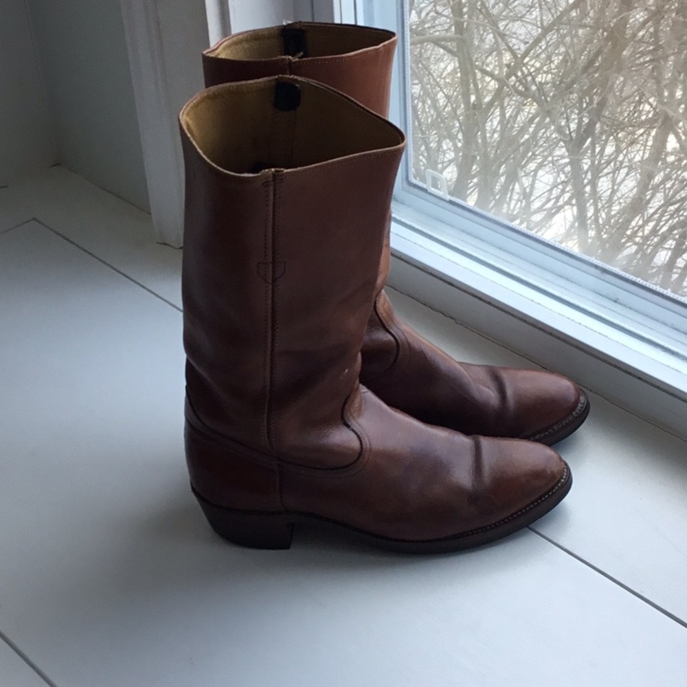 Vintage Frye boots. Women’s size 11